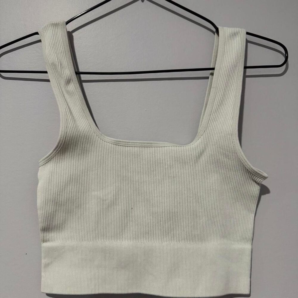 Zenana Women's White and Cream Crop-top